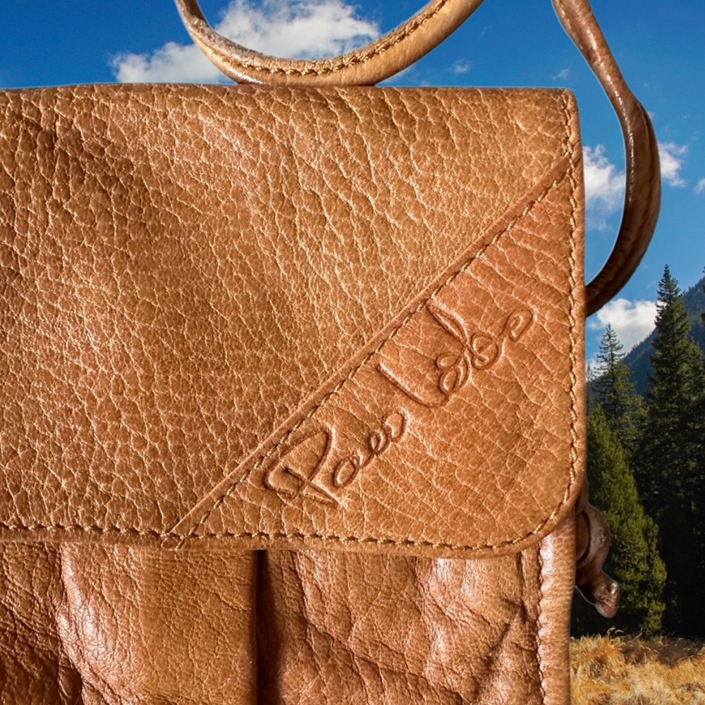 Paeo Lobo Brown Crossbody - Picture 2 of 7